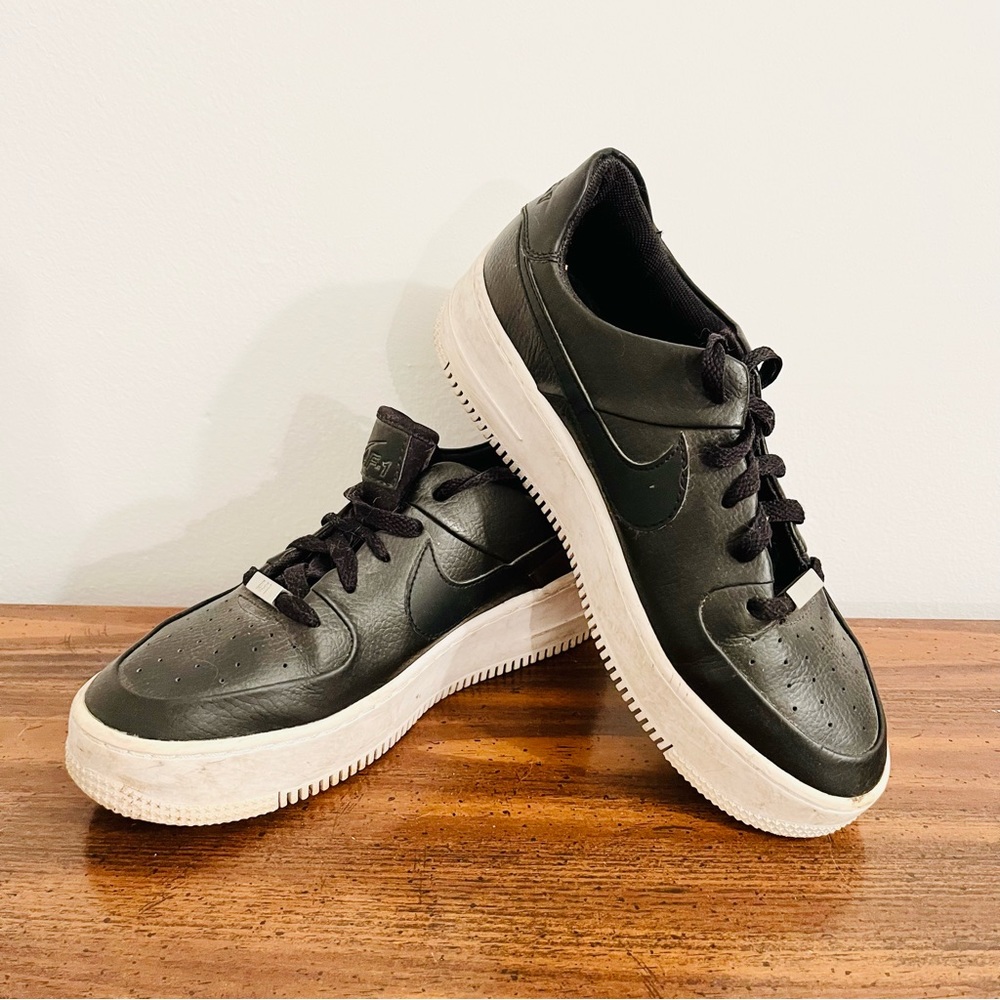 Nike Air Force 1 Black Sneakers